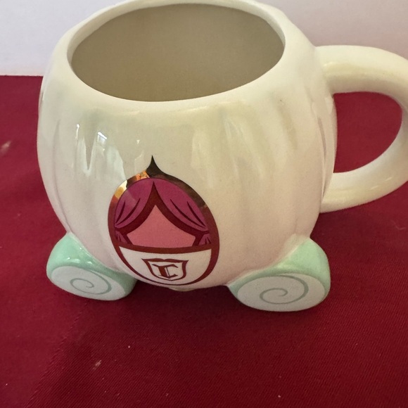Disney Princess CINDERELLA COACH MUG Ceramic 20 oz Pumpkin Carriage - Picture 3 of 7